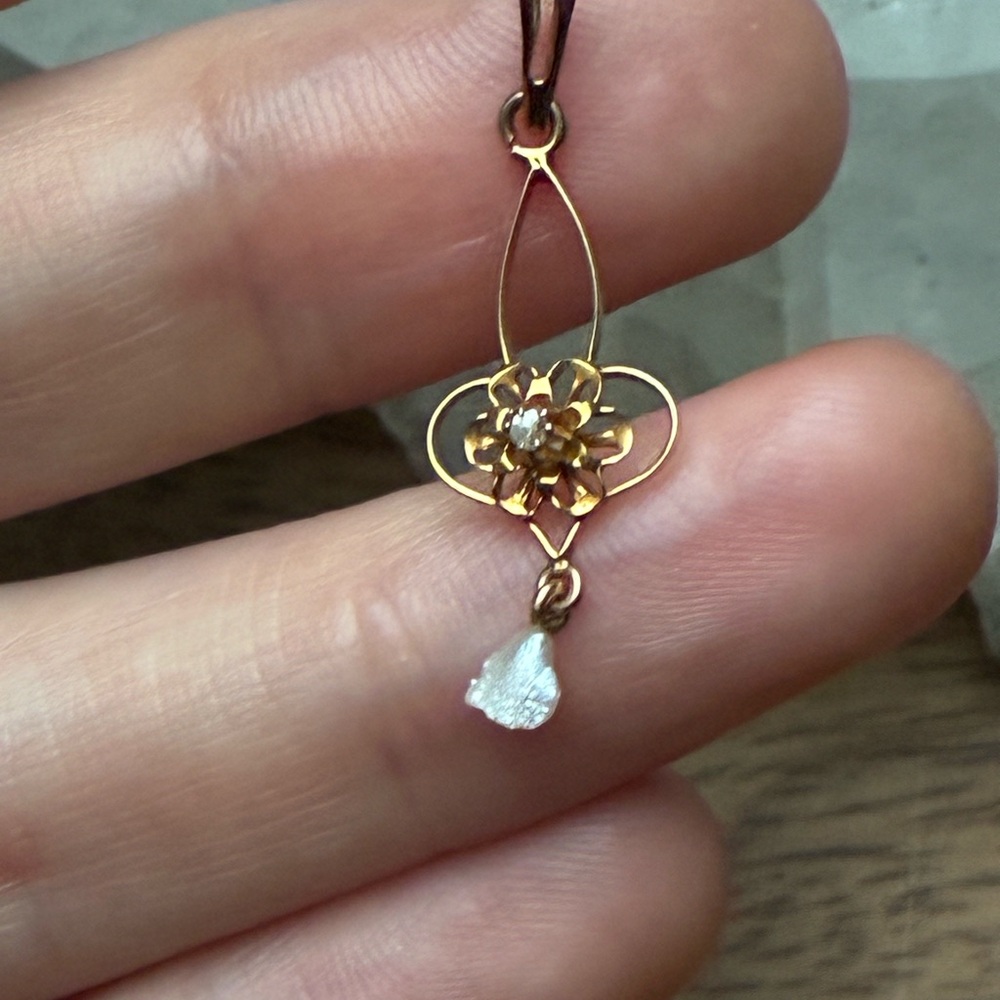 10k solid gold antique pendant diamond and seed pearl